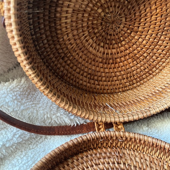 Round Ratan Bag - Picture 5 of 5